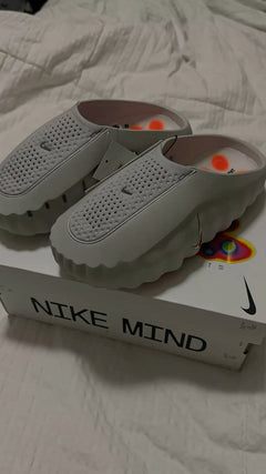 Nike Mind 001